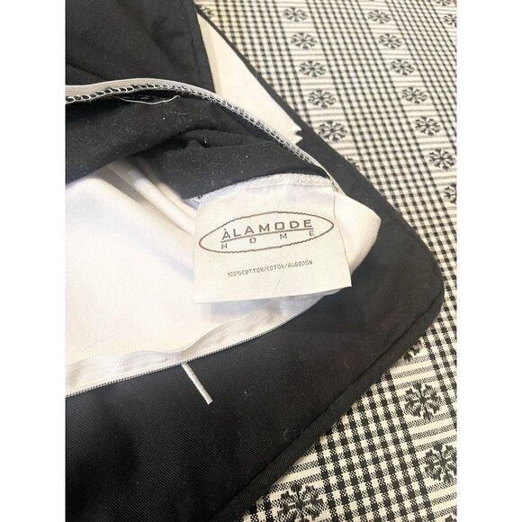 Alamode Home City Skyline Throw Pillow Cover 26” Black White Cotton Passport - Picture 3 of 5